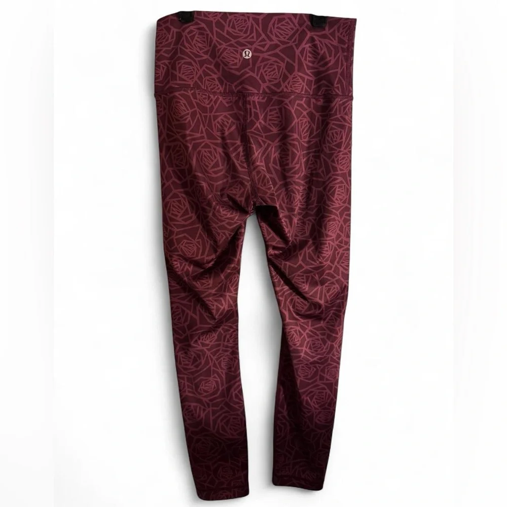 🌸 Lululemon Posey Rose Leggings - Size 4 🌸 24” inseam. Style WSAJ2S